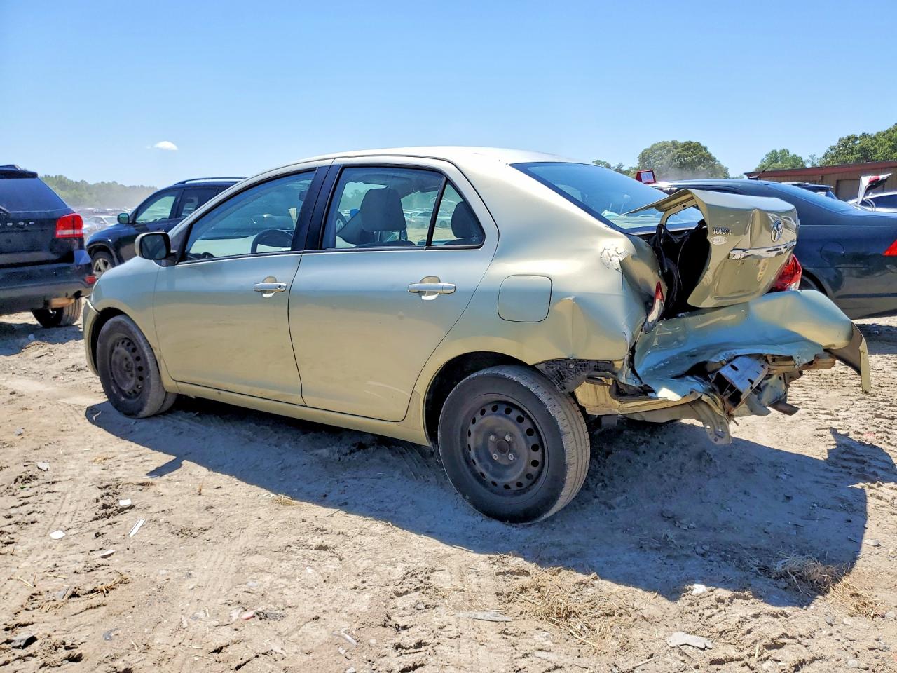 Toyota Yaris Base