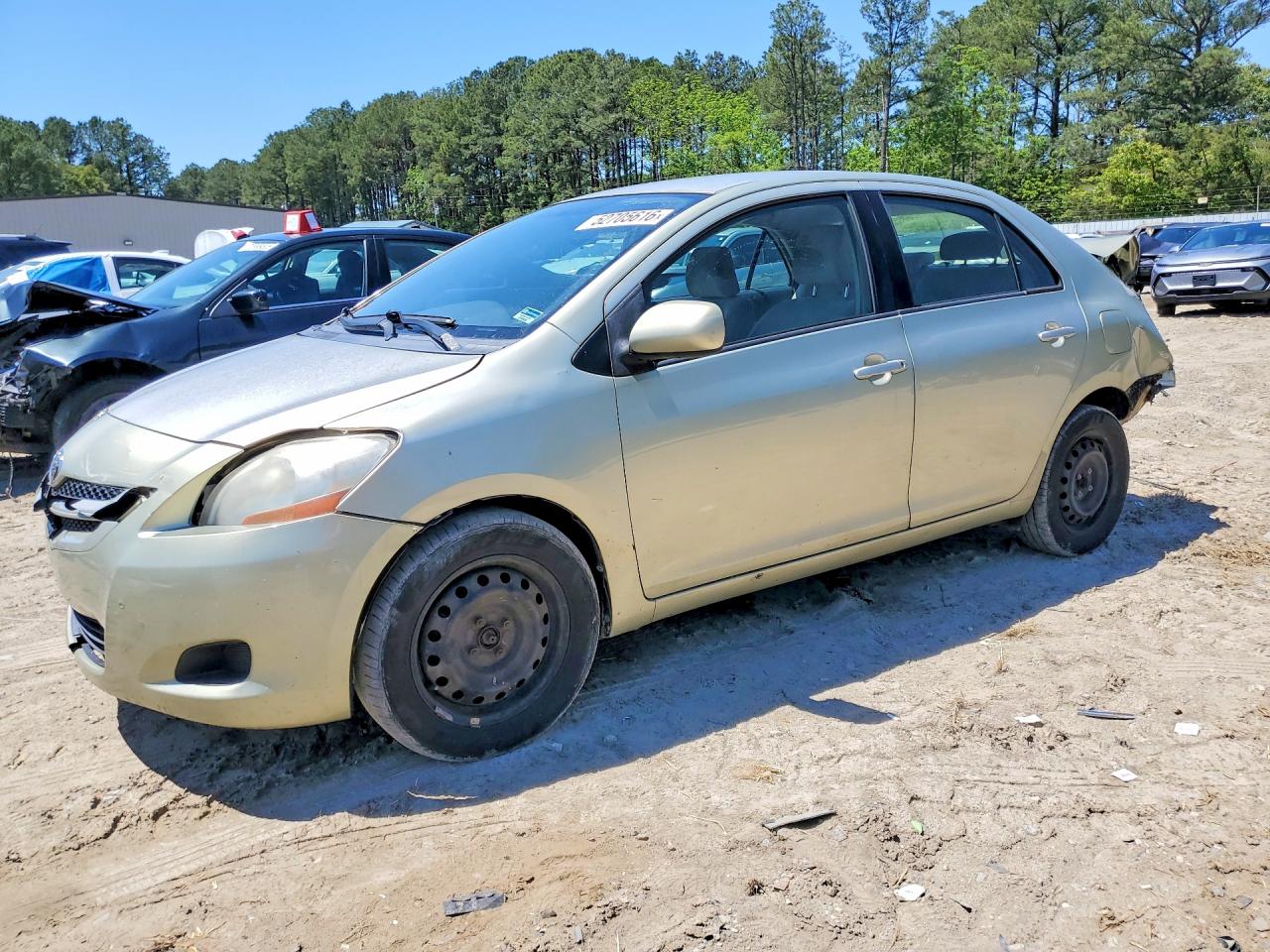 Salvage Toyota Yaris Image