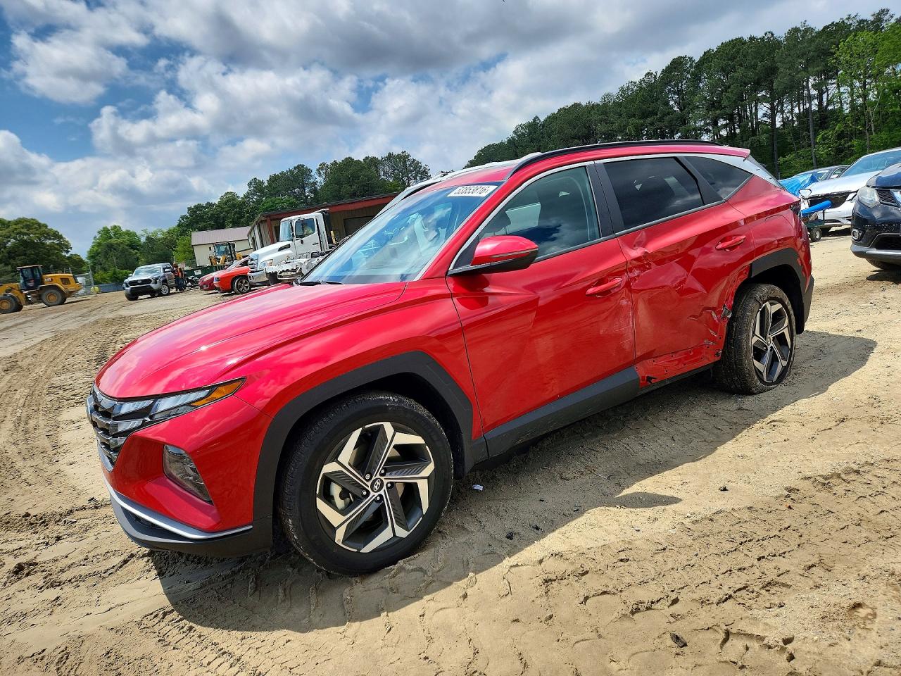 Salvage Hyundai TUCSON Image