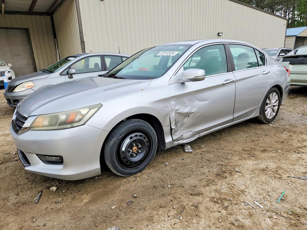 Salvage Honda Accord Image