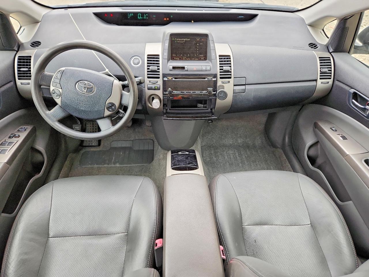 Toyota Prius Base