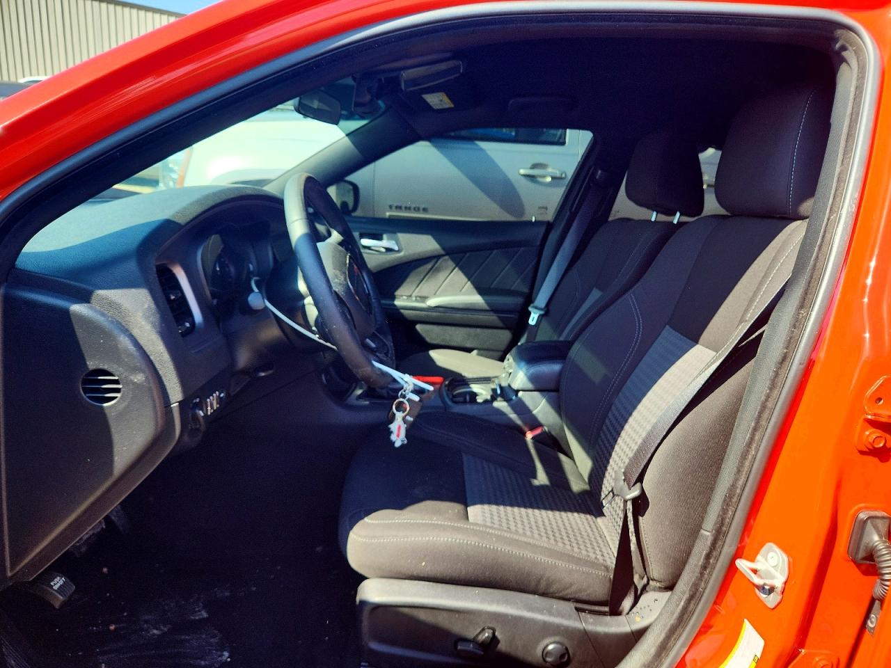 Dodge Charger Sxt