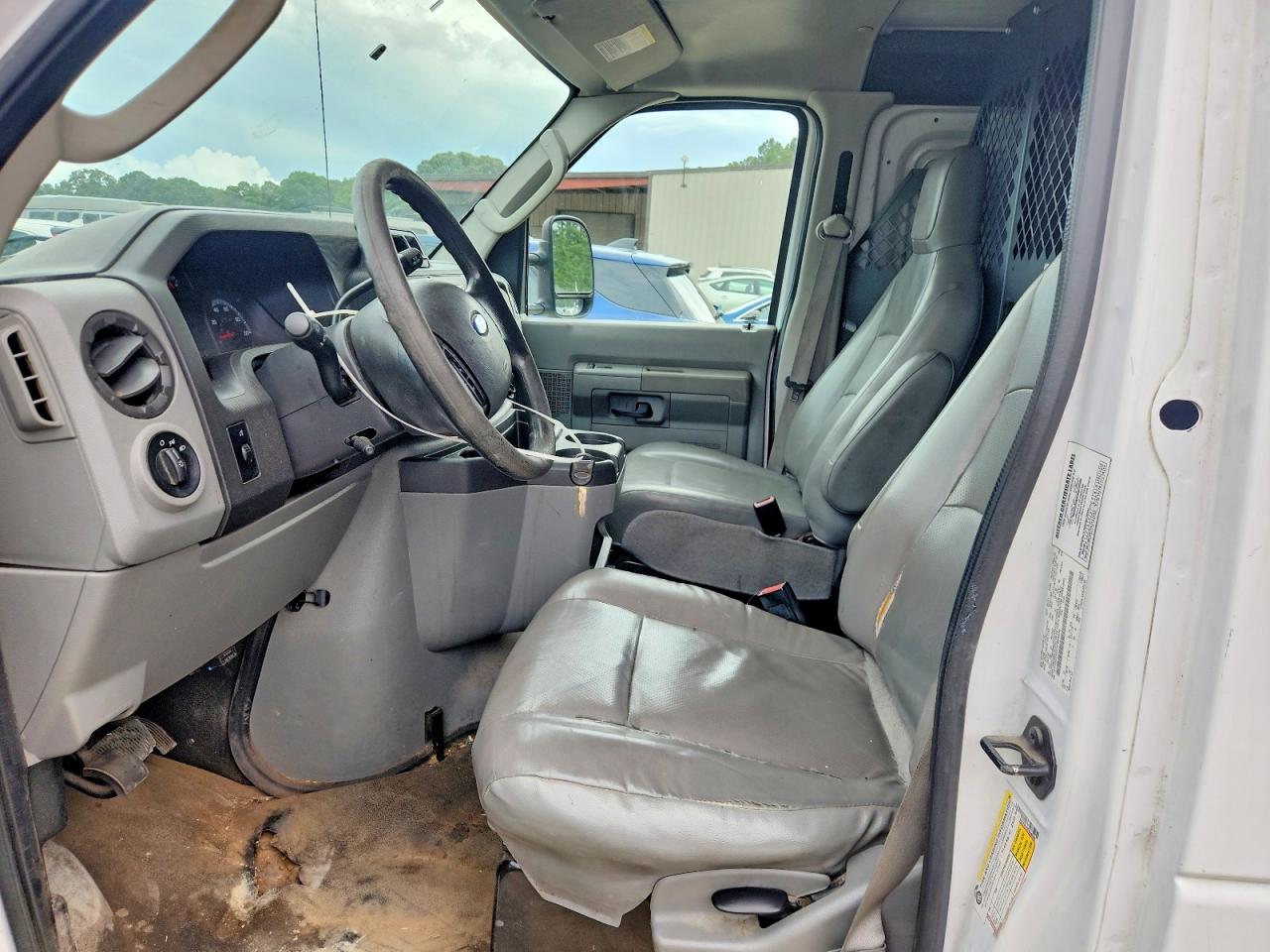 Ford Econoline E250 Van