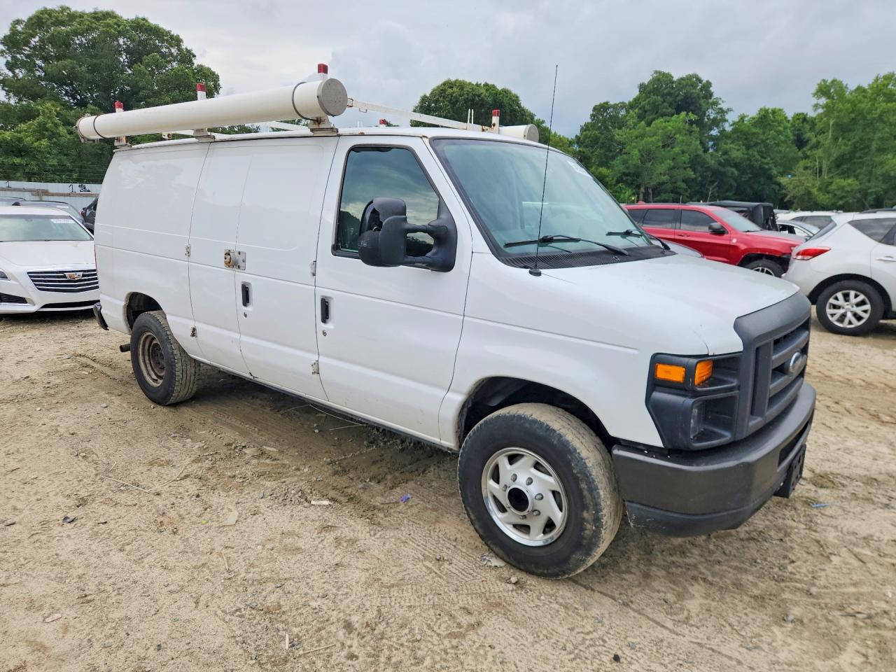 Ford Econoline E250 Van