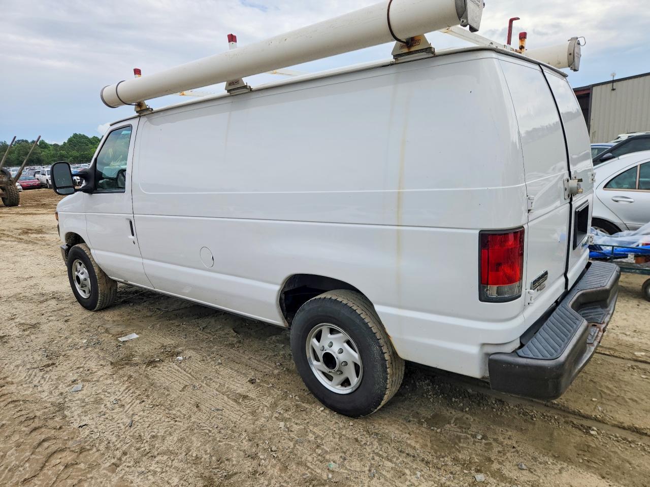 Ford Econoline E250 Van