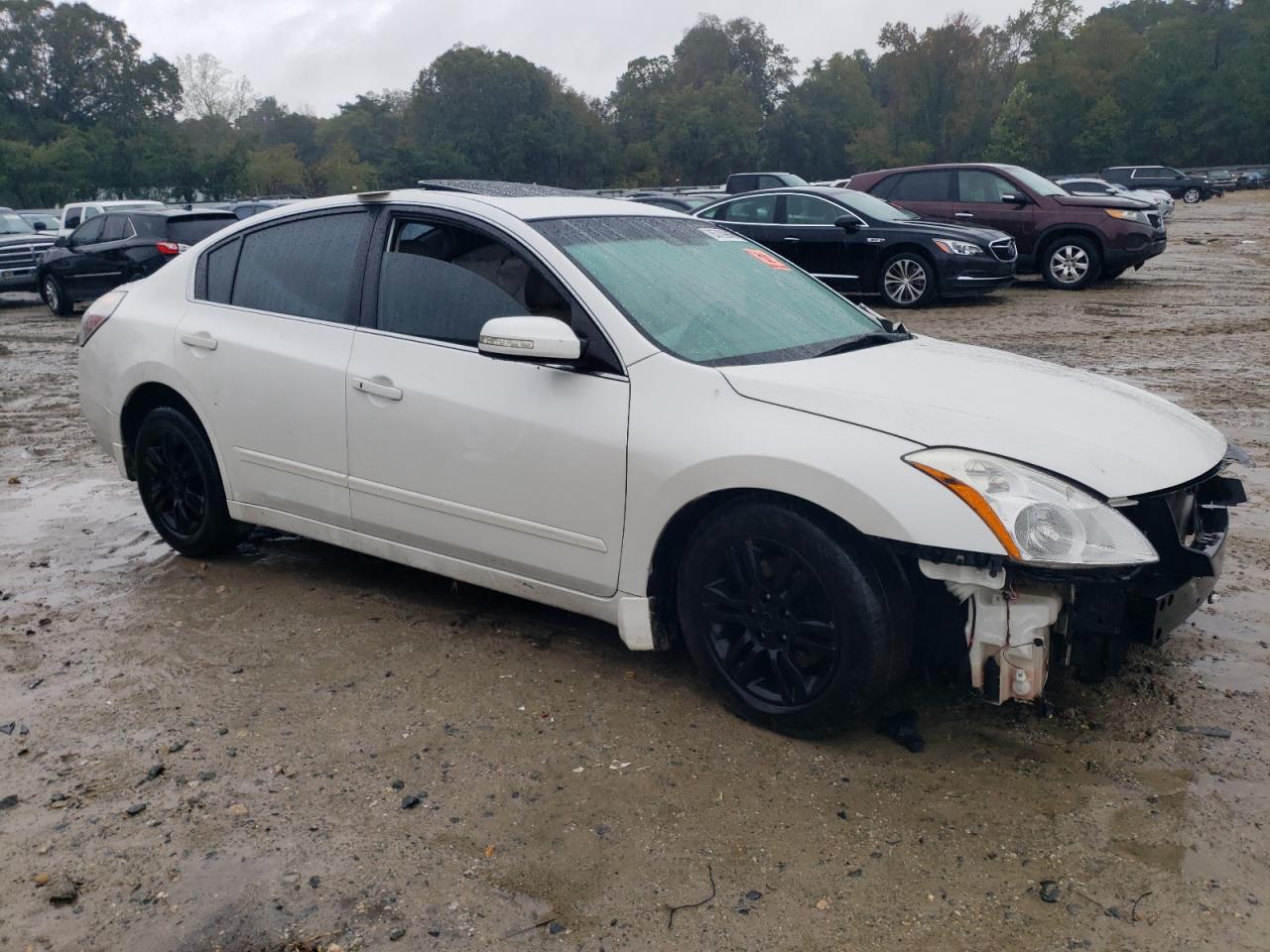 Nissan Altima Base