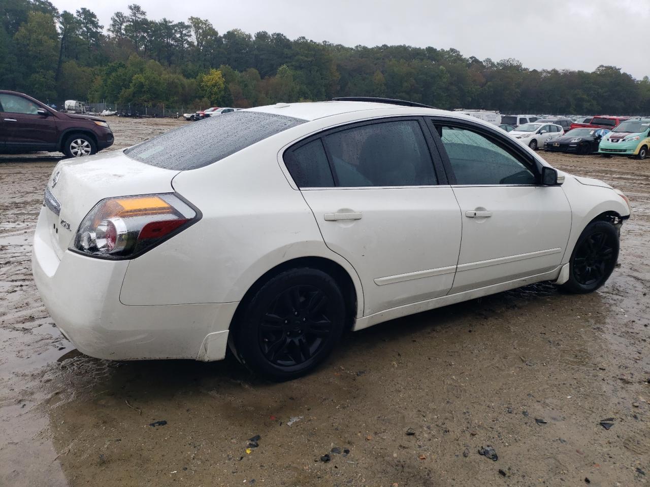 Nissan Altima Base
