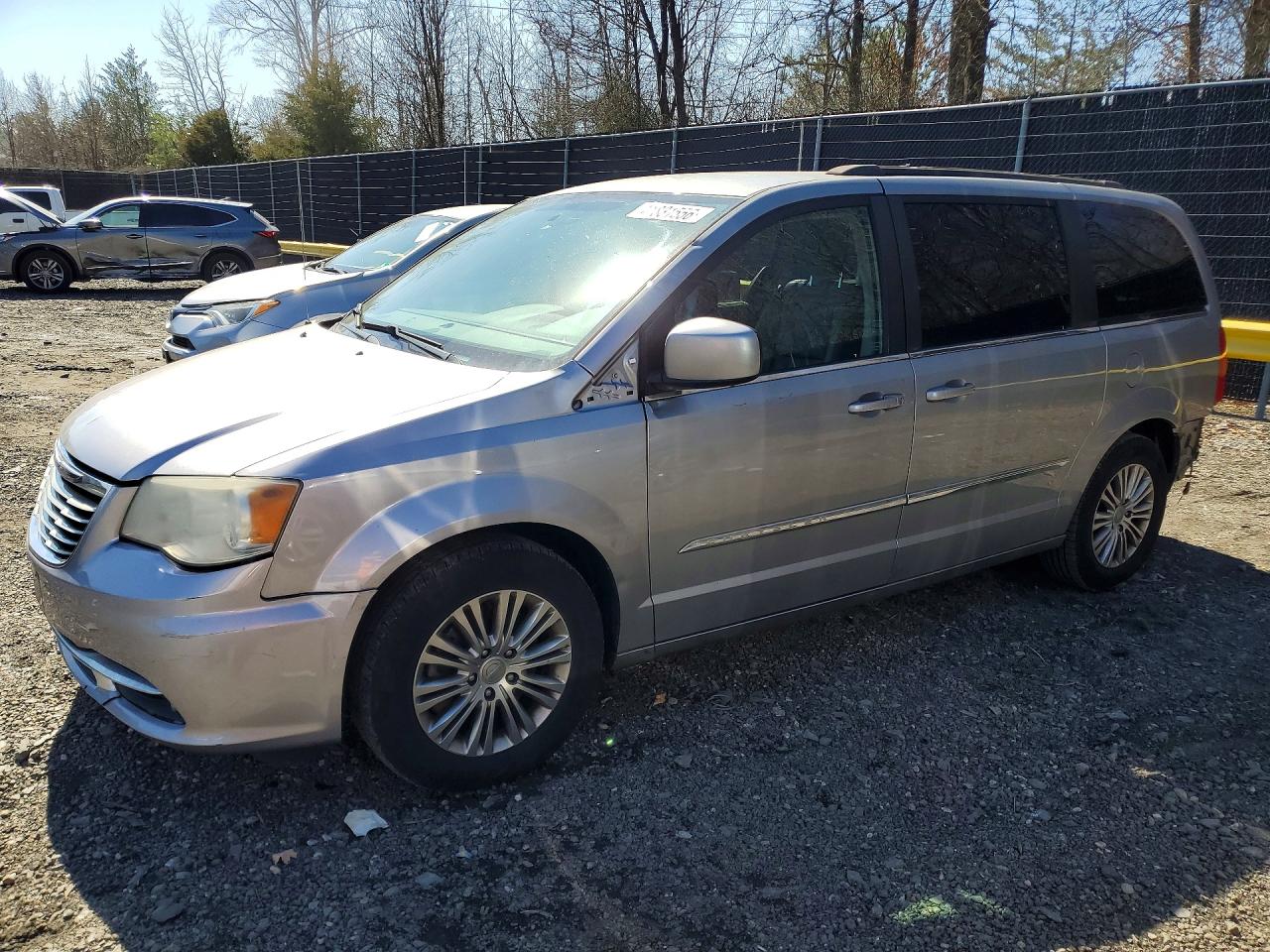 Salvage Chrysler Minivan Image