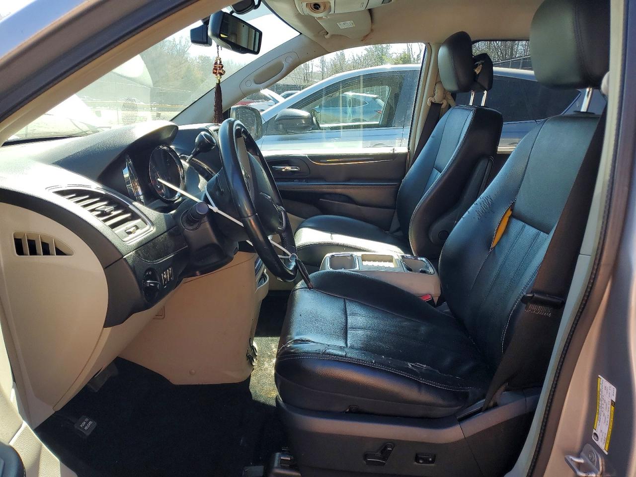 Chrysler Minivan Touring L