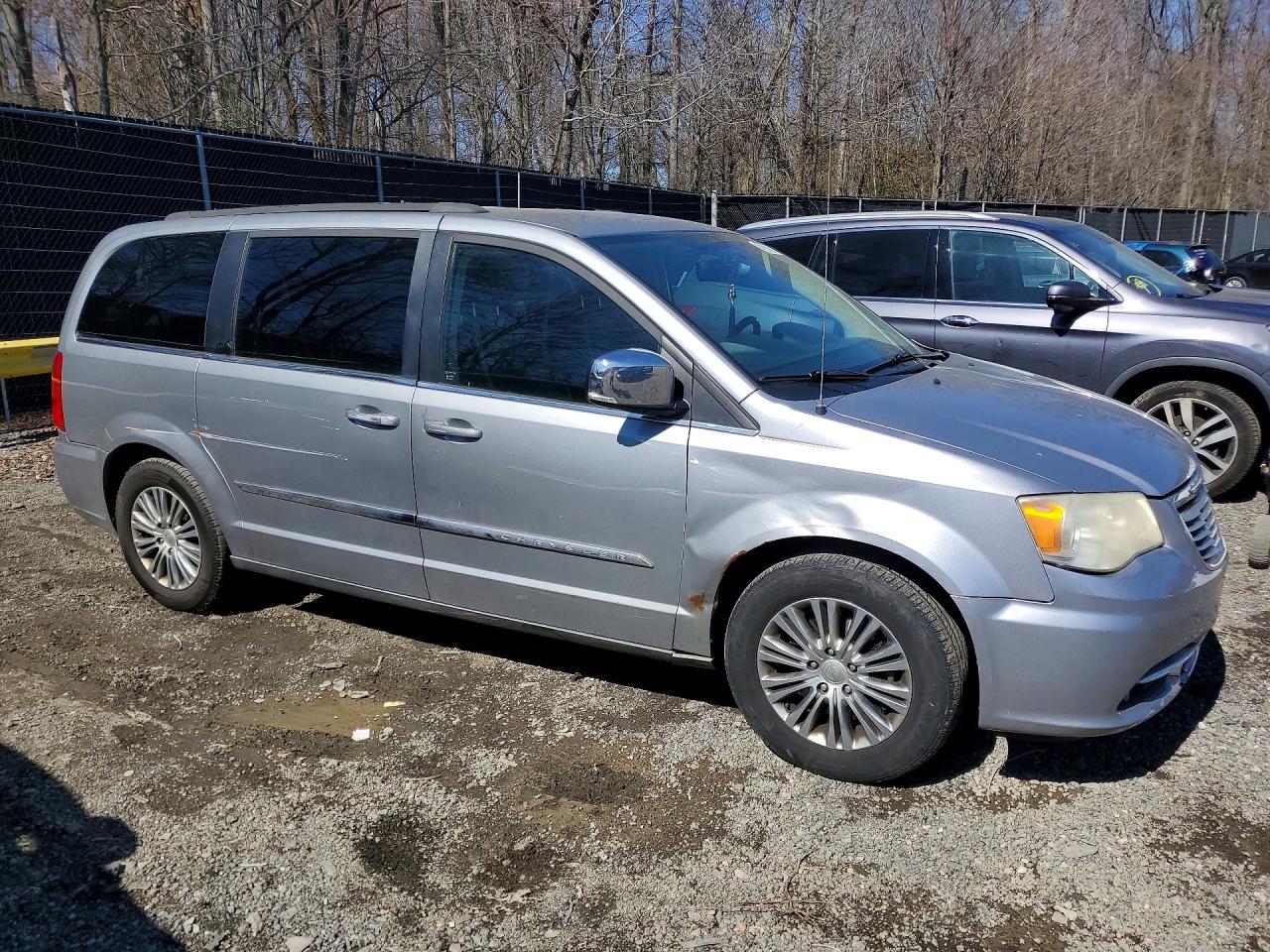 Chrysler Minivan Touring L