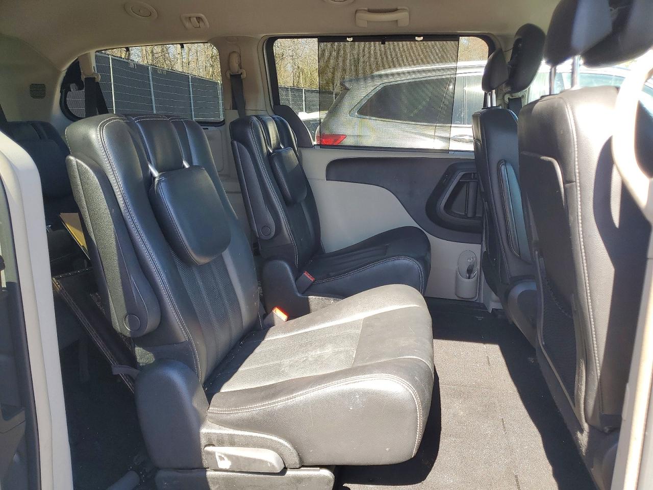 Chrysler Minivan Touring L