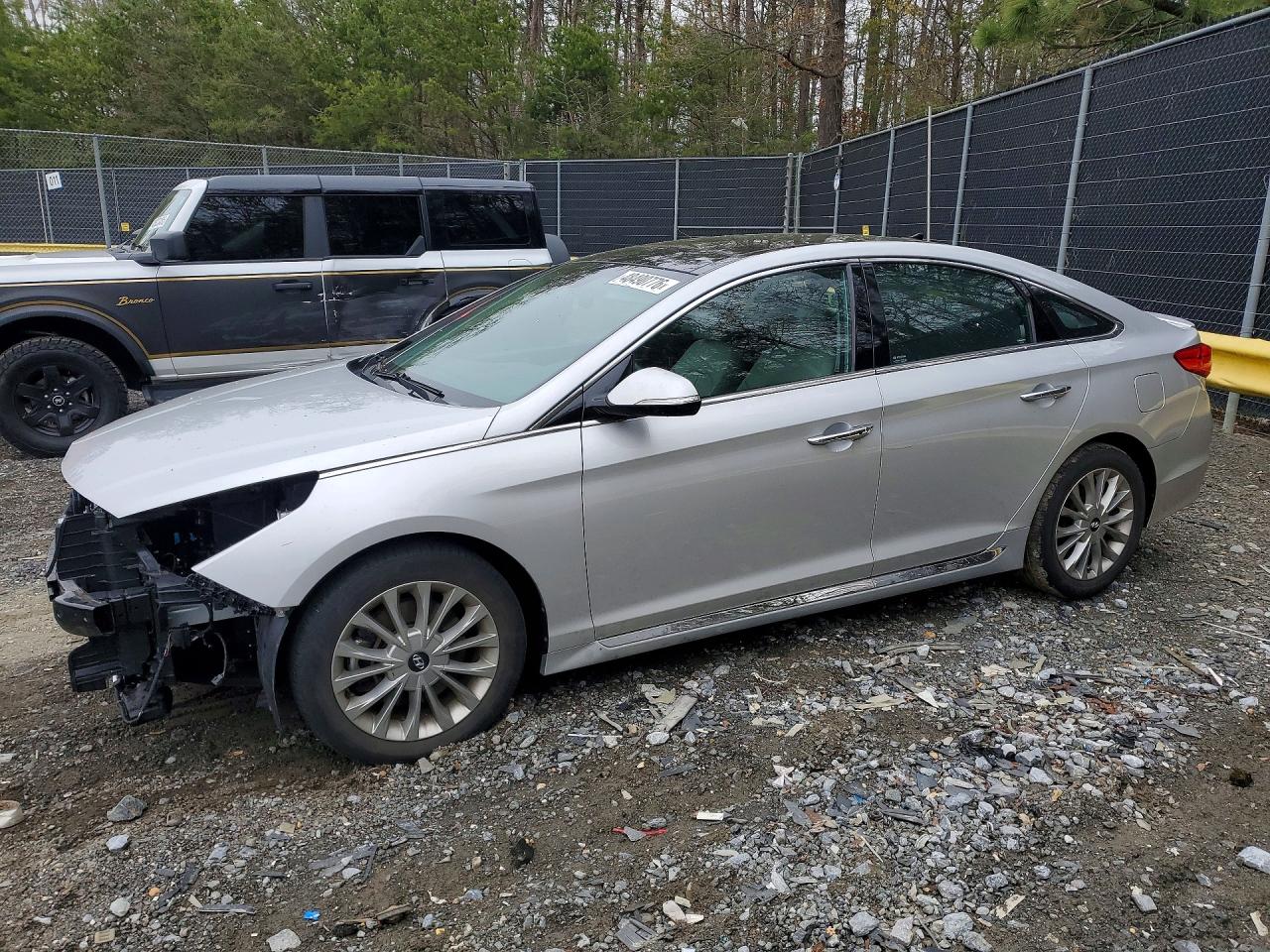 Salvage Hyundai SONATA Image