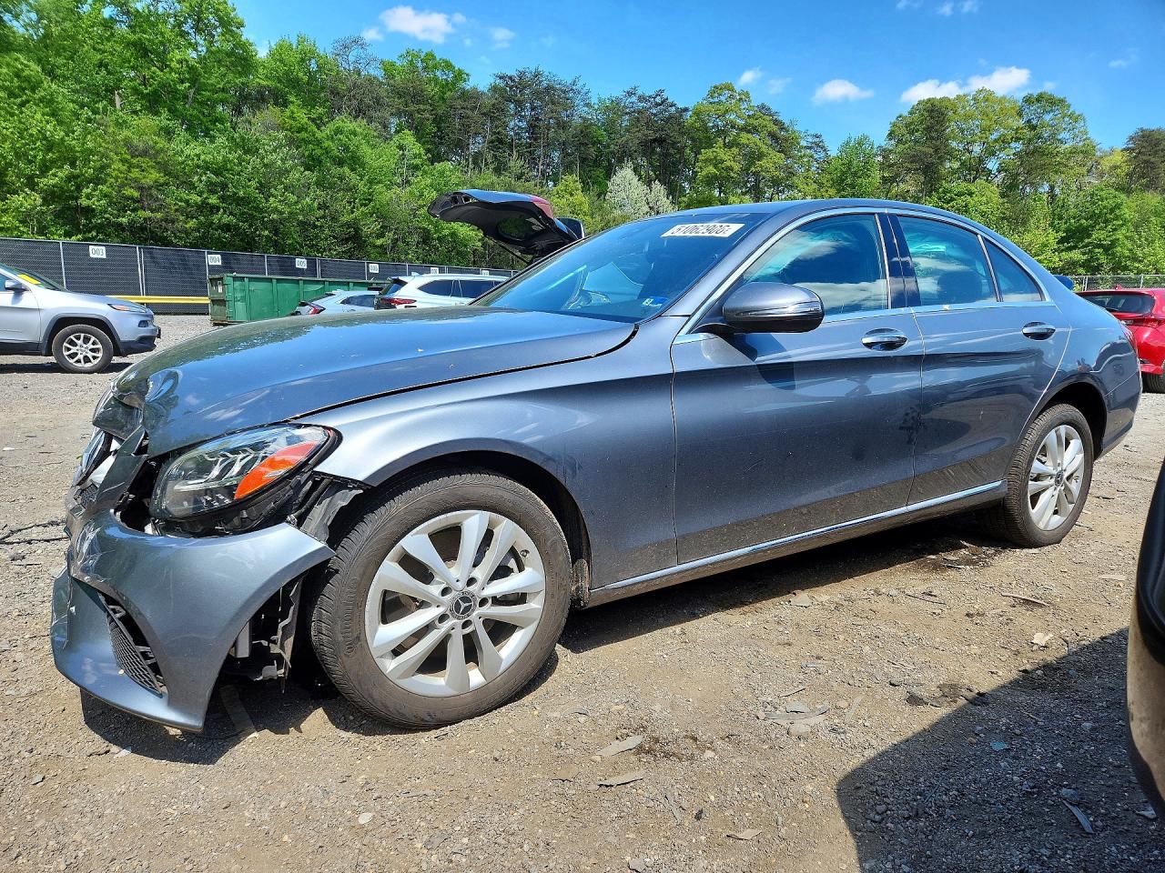 Salvage Mercedes-Benz C-Class Image