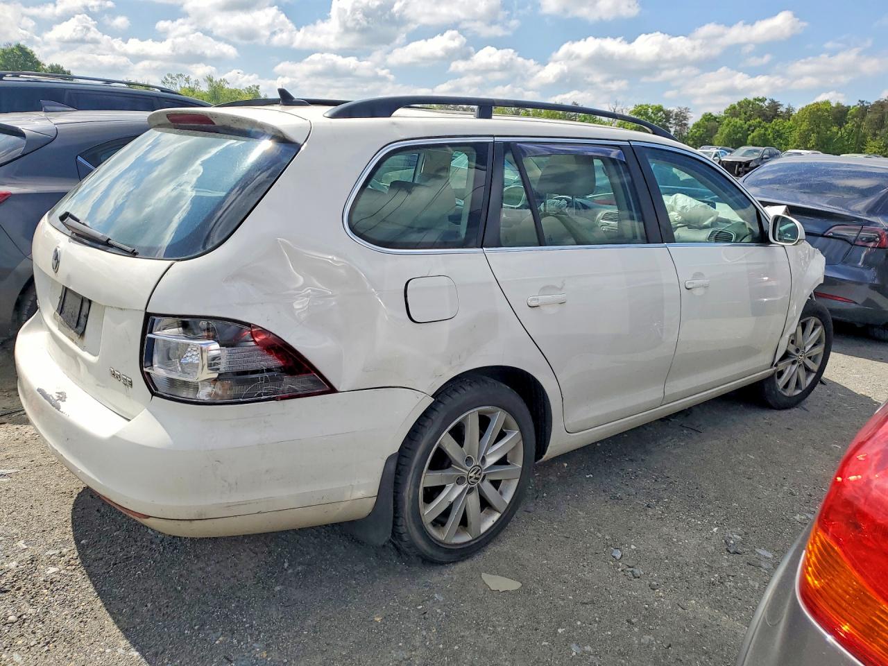 Volkswagen Jetta S
