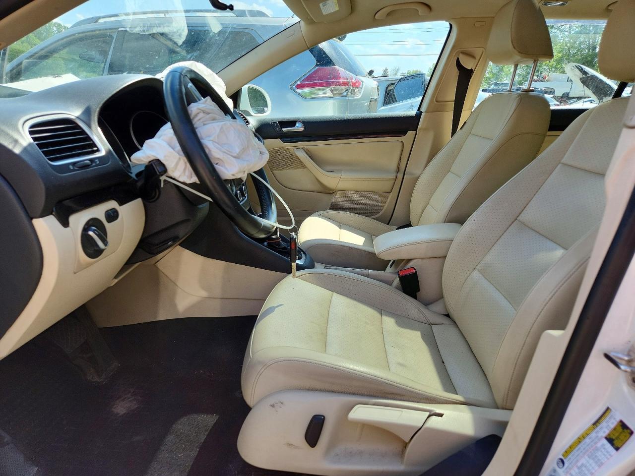 Volkswagen Jetta S