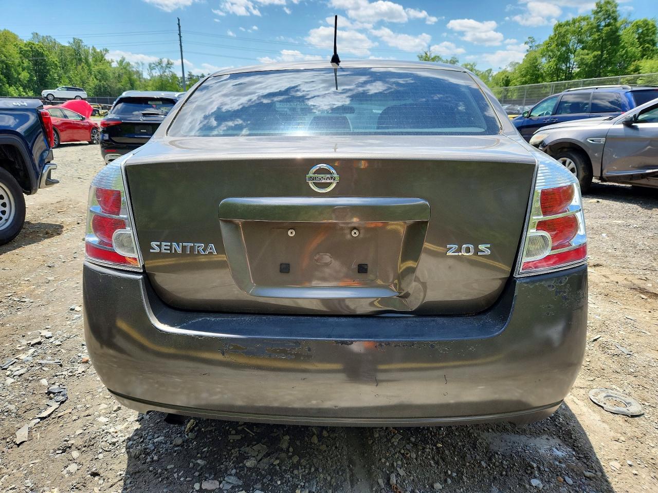 Nissan Sentra 2.0