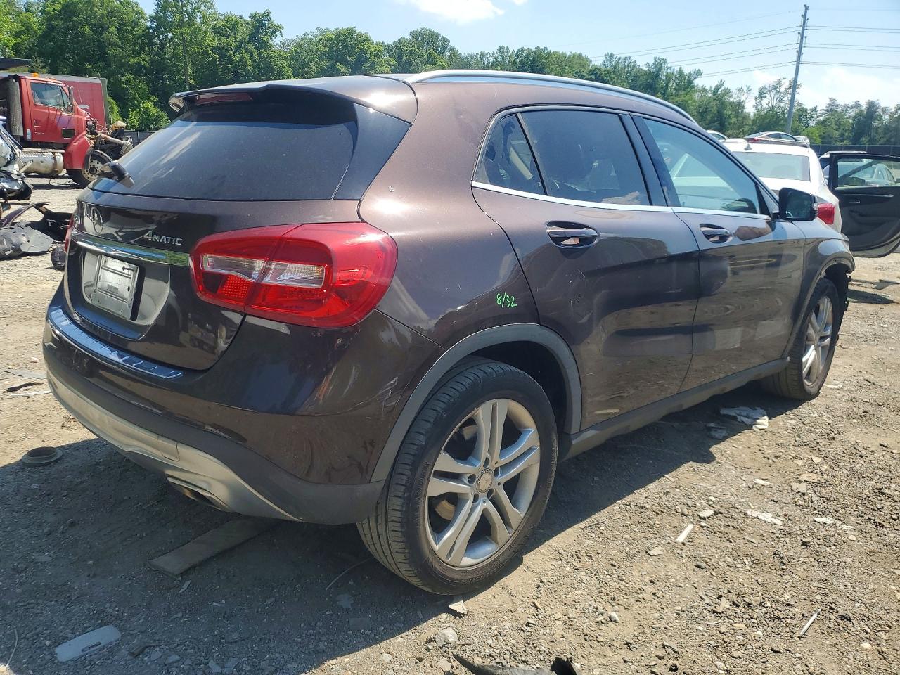 Mercedes-Benz GLA 250 4matic