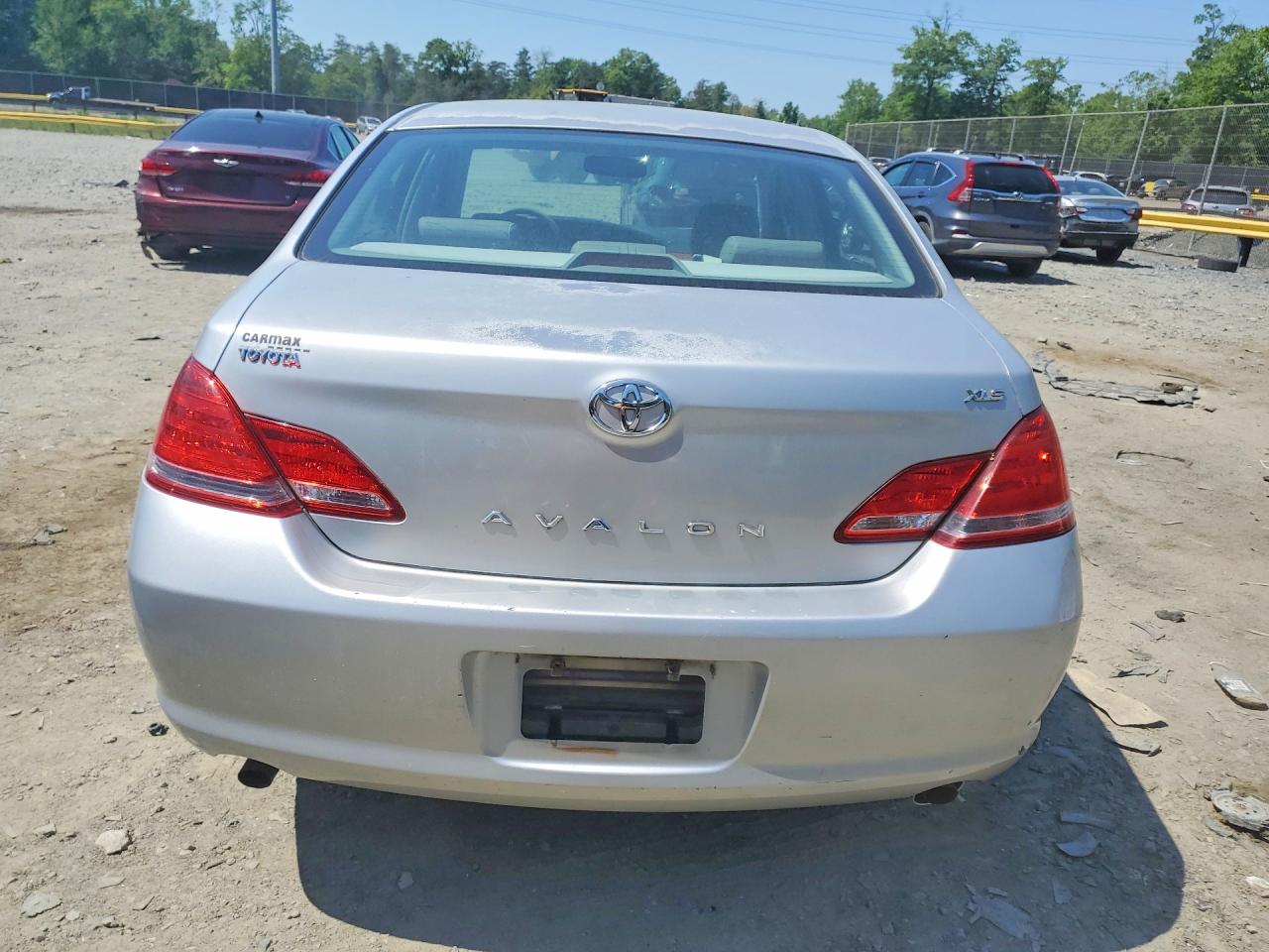 Toyota Avalon Xls