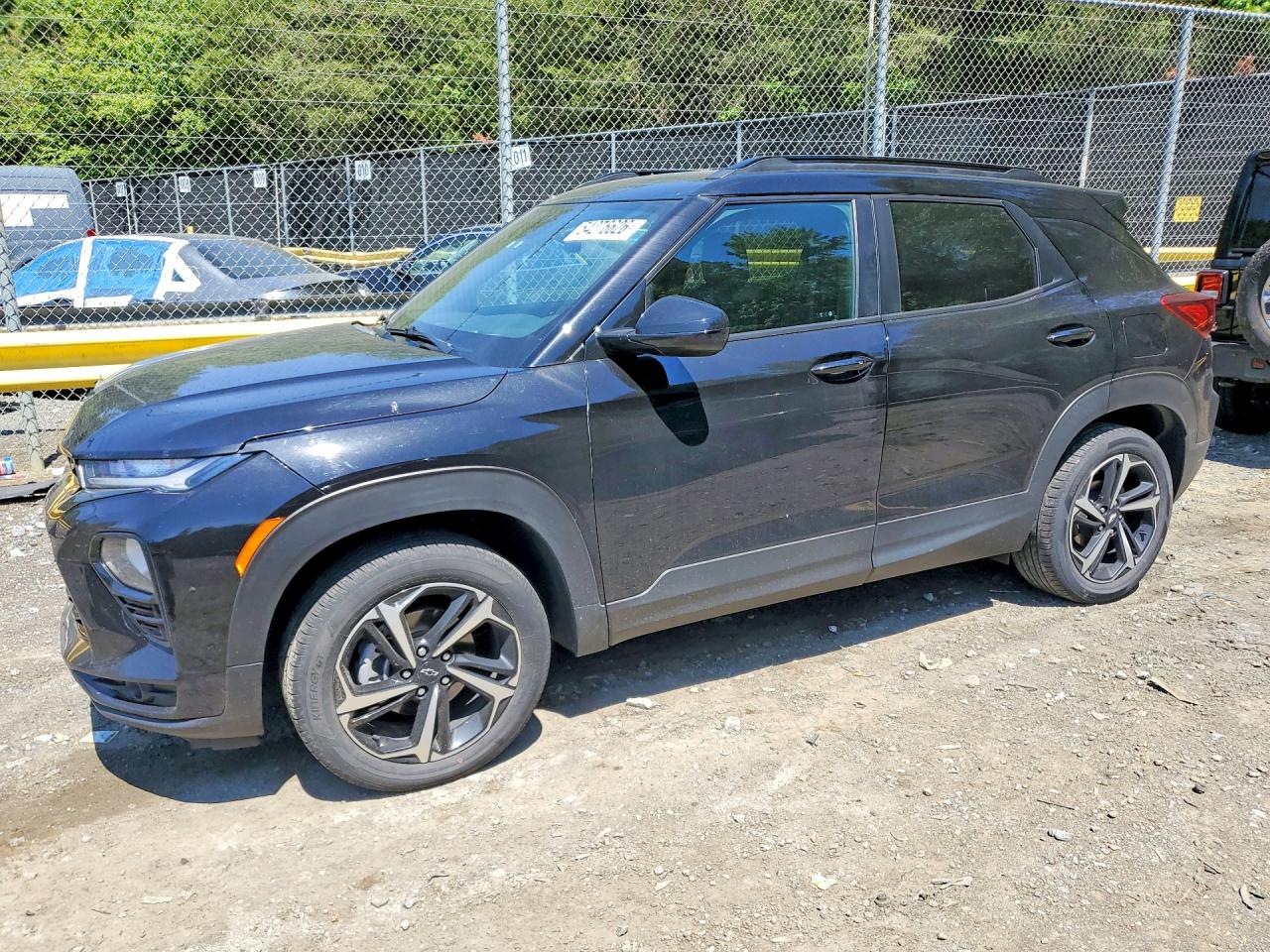 Salvage Chevrolet Trailblazer Image