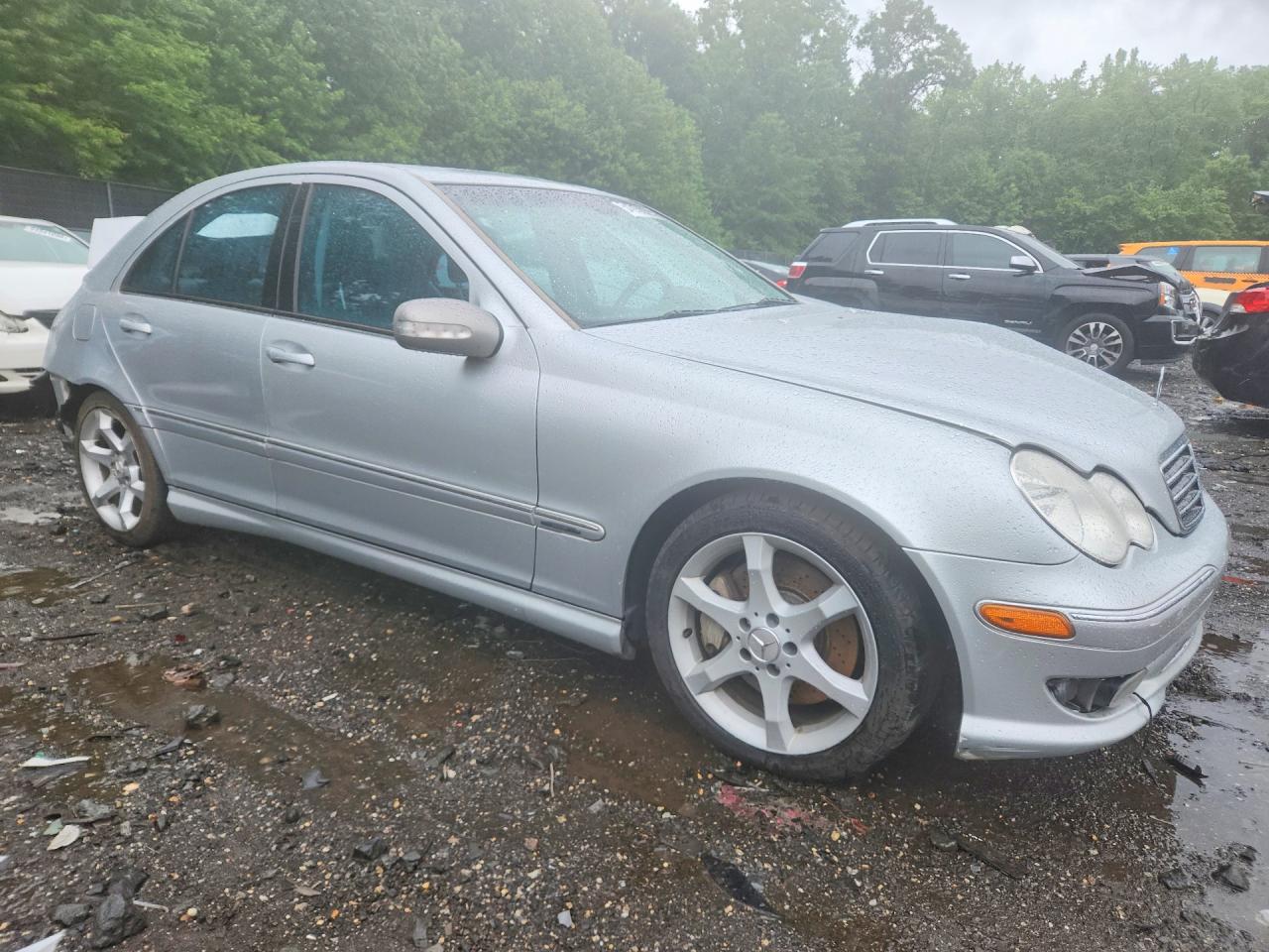 Mercedes-Benz C-Class 230