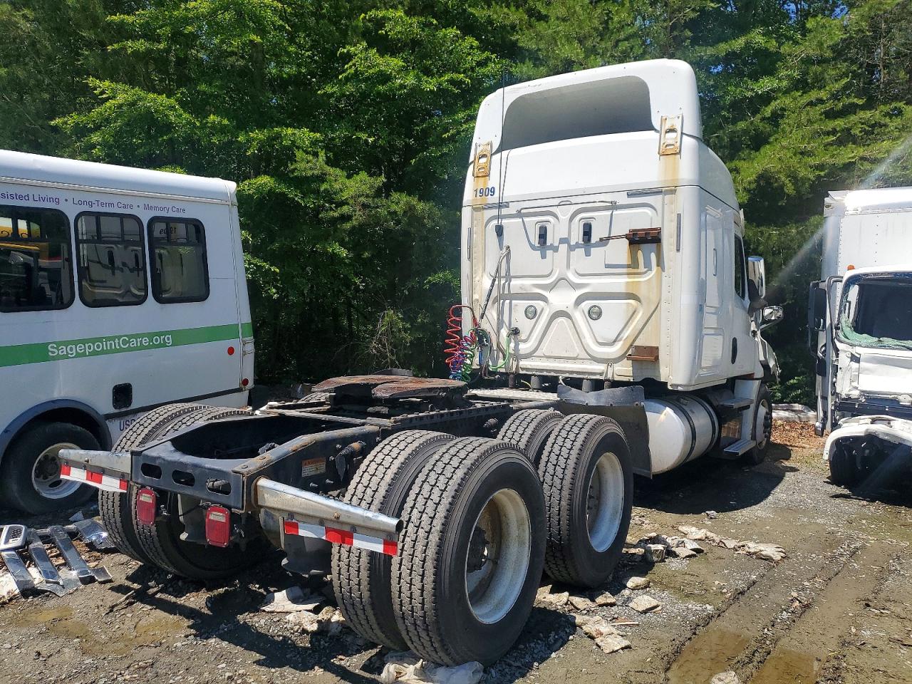 Freightliner Cascadia 126