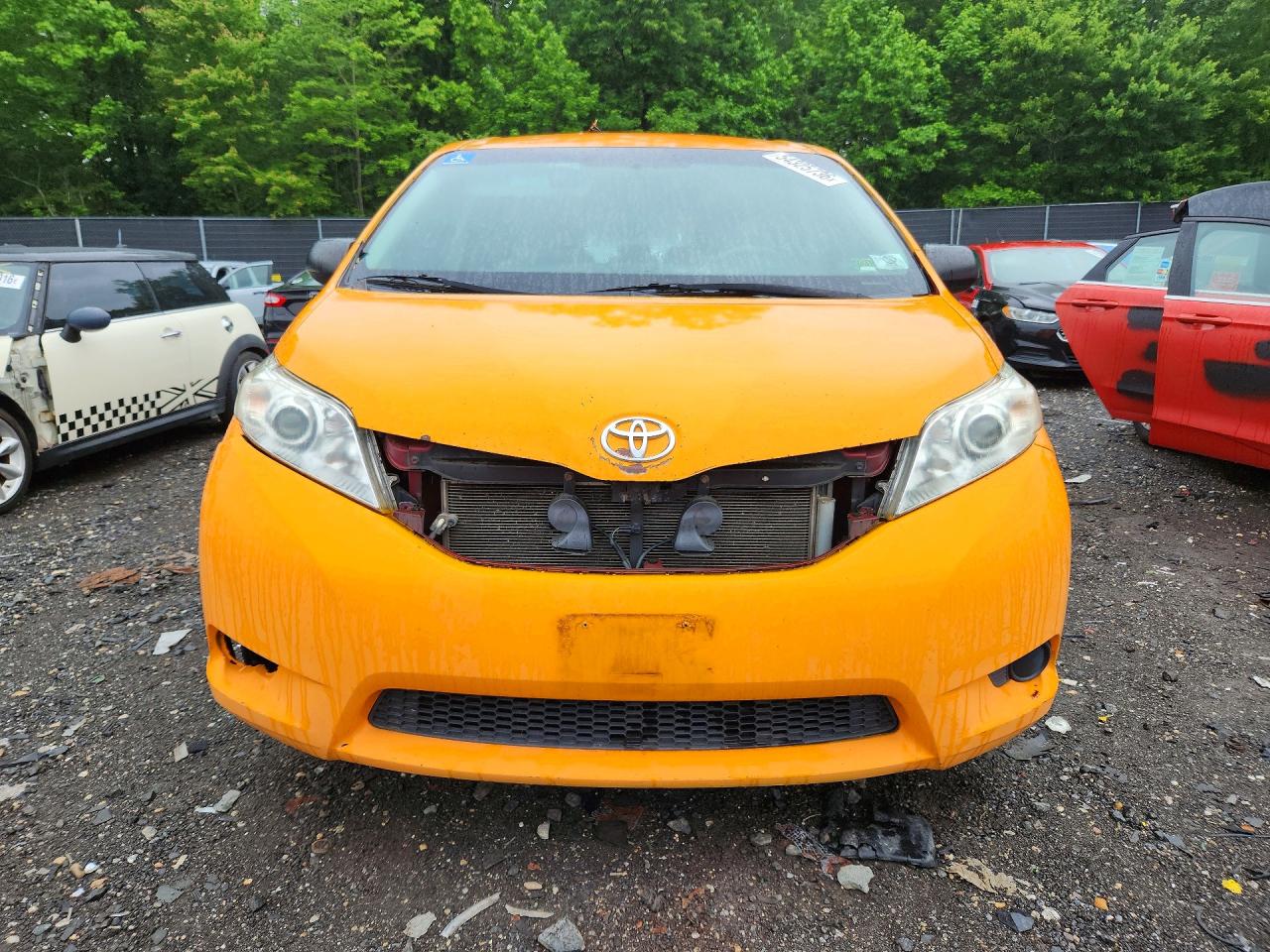Toyota Sienna L 7-passenger