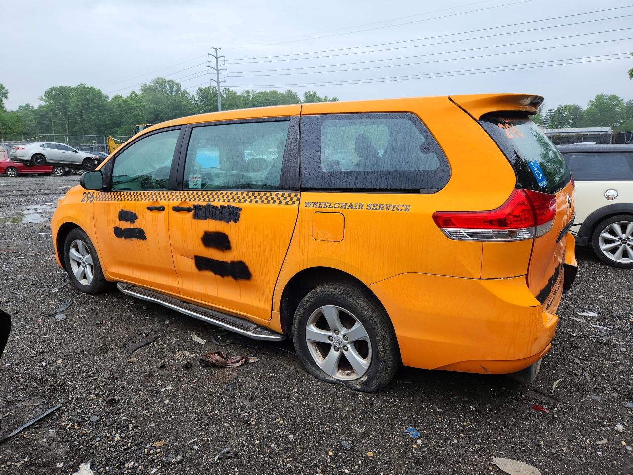 Toyota Sienna L 7-passenger