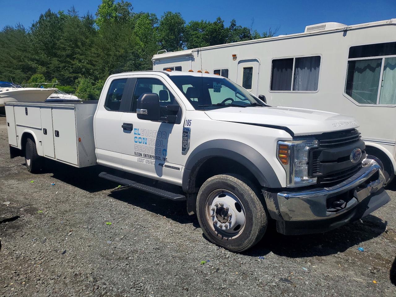 Ford F-550 Super Duty