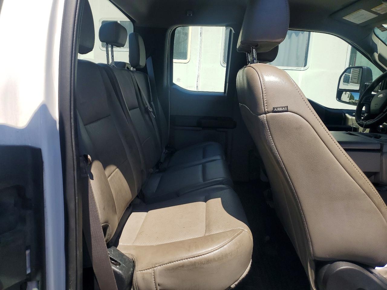 Ford F-550 Super Duty