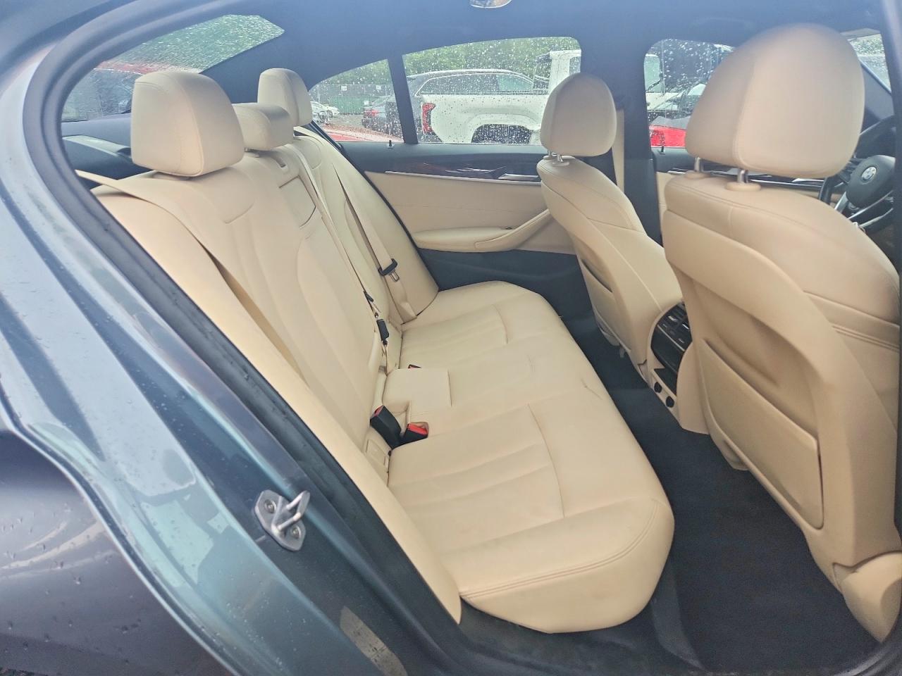 BMW 5 Series Xi