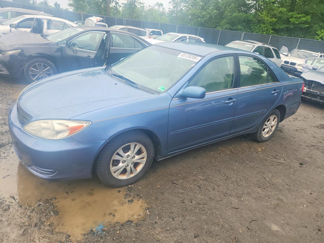 Salvage Toyota Camry Image