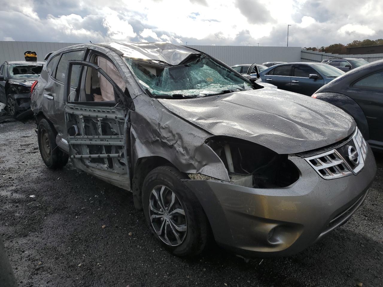 Nissan Rogue S
