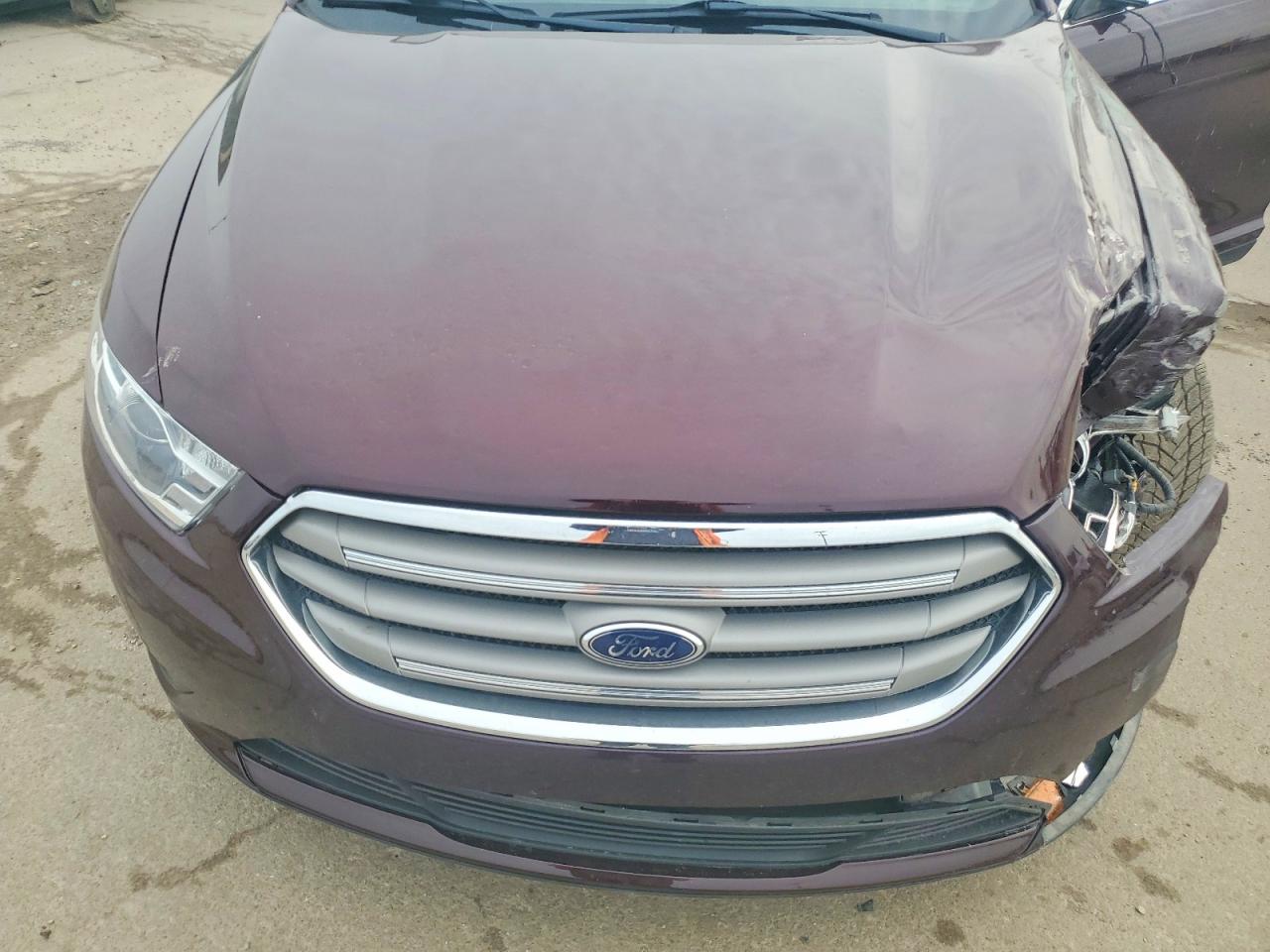 Ford Taurus Sel