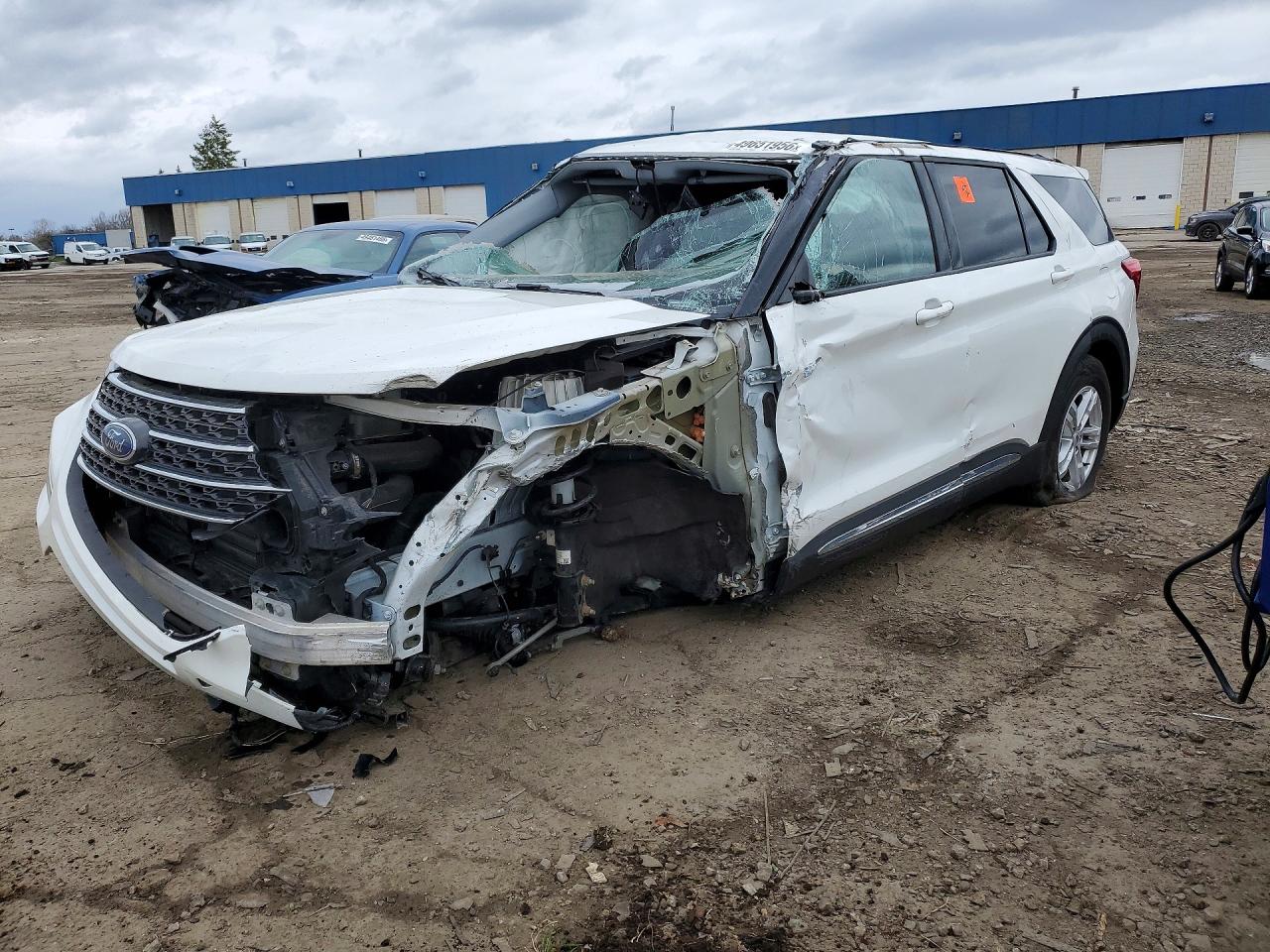 Salvage Ford Explorer Image