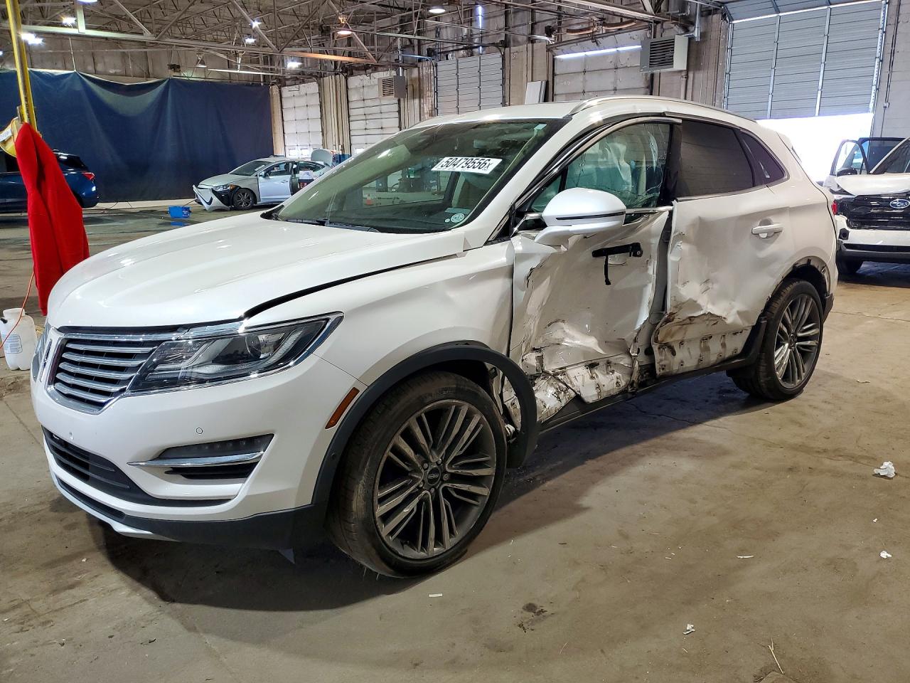 Salvage Lincoln MKC Image