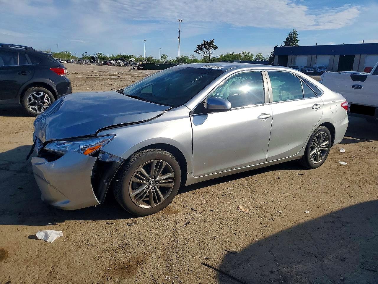 Salvage Toyota Camry Image