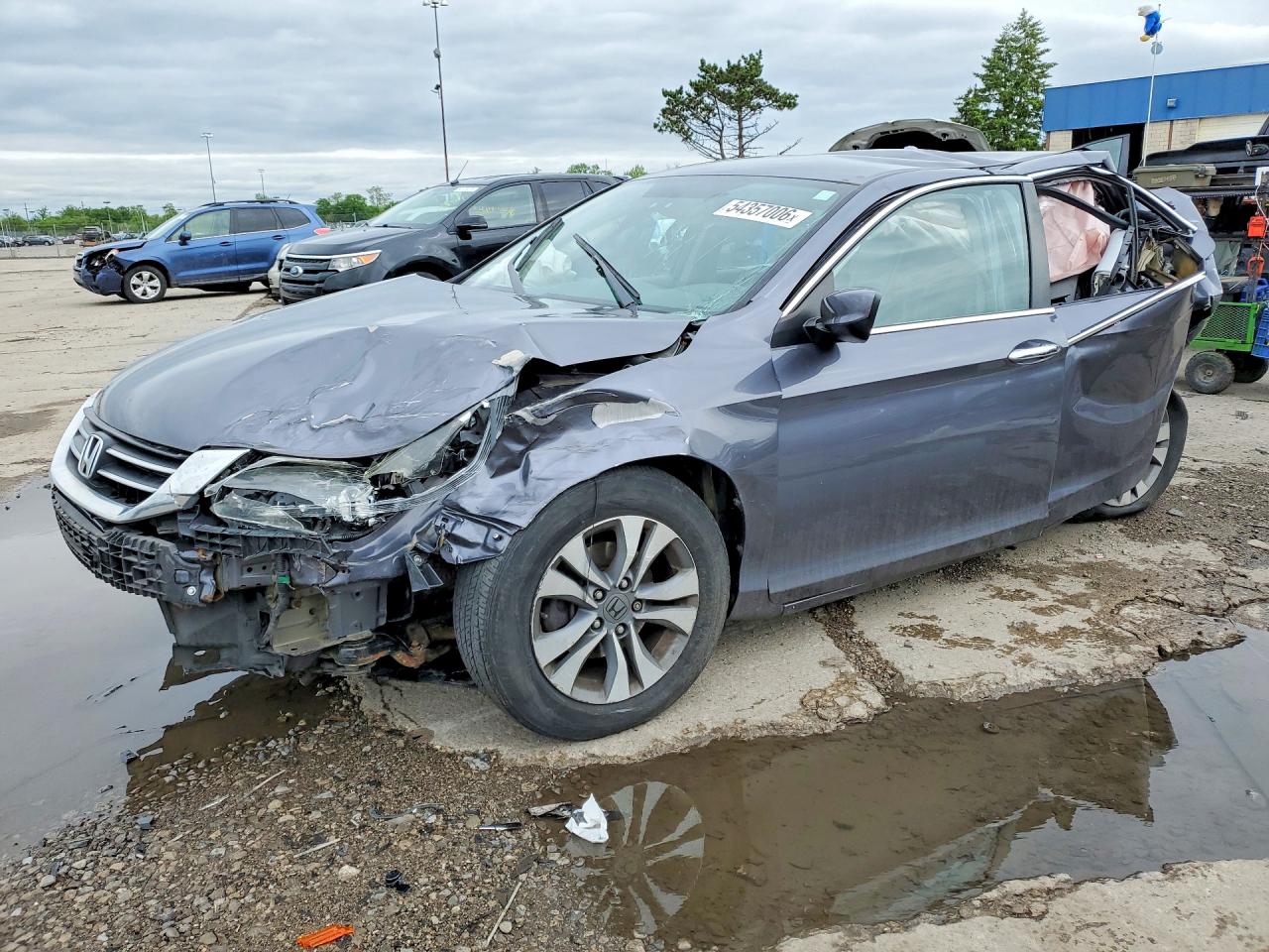 Salvage Honda Accord Image