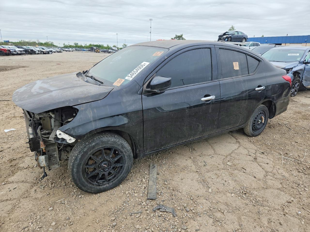 Salvage Nissan Versa Image