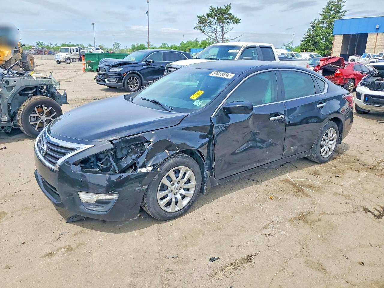 Salvage Nissan Altima Image