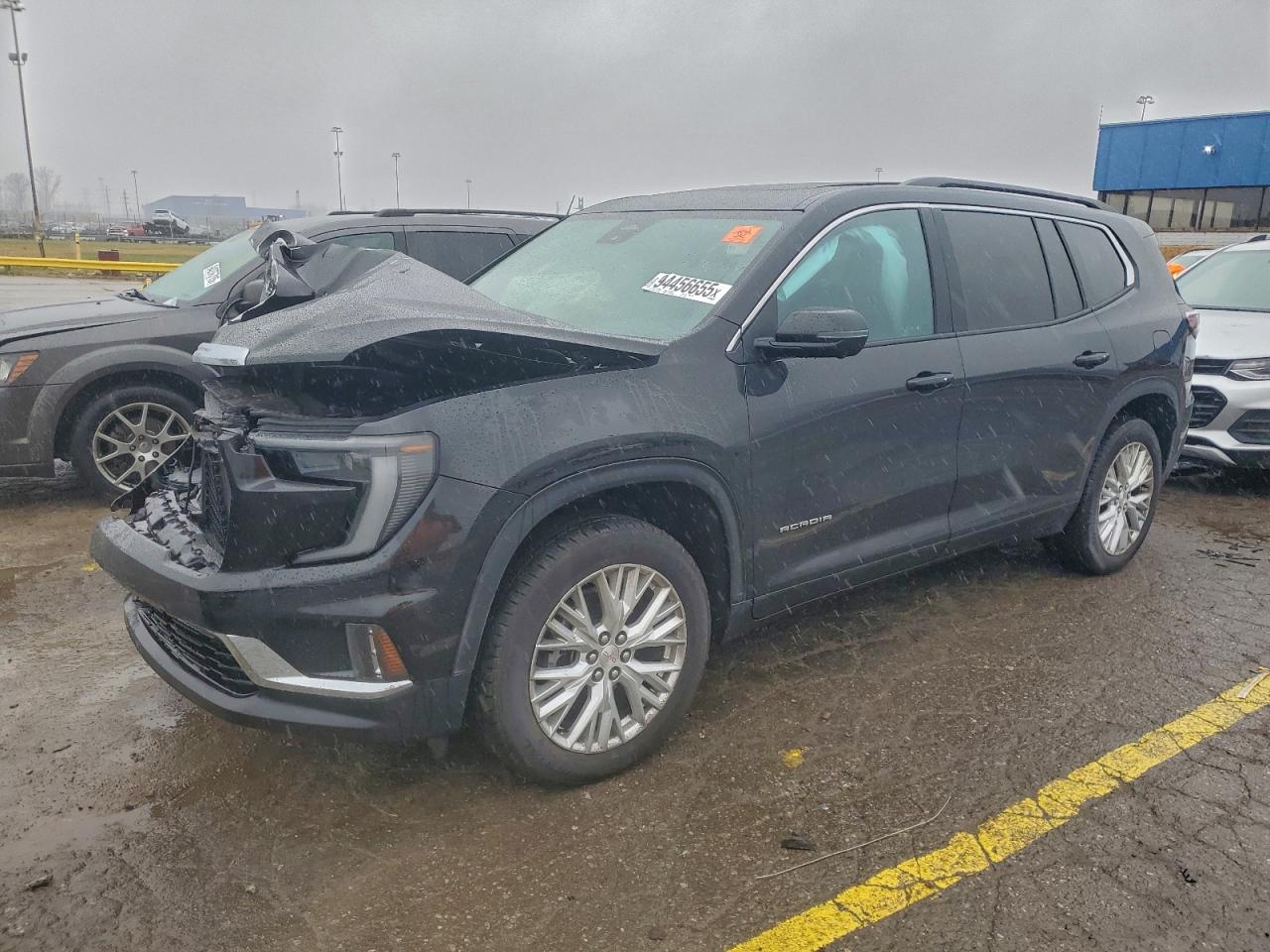 Salvage GMC Acadia Image
