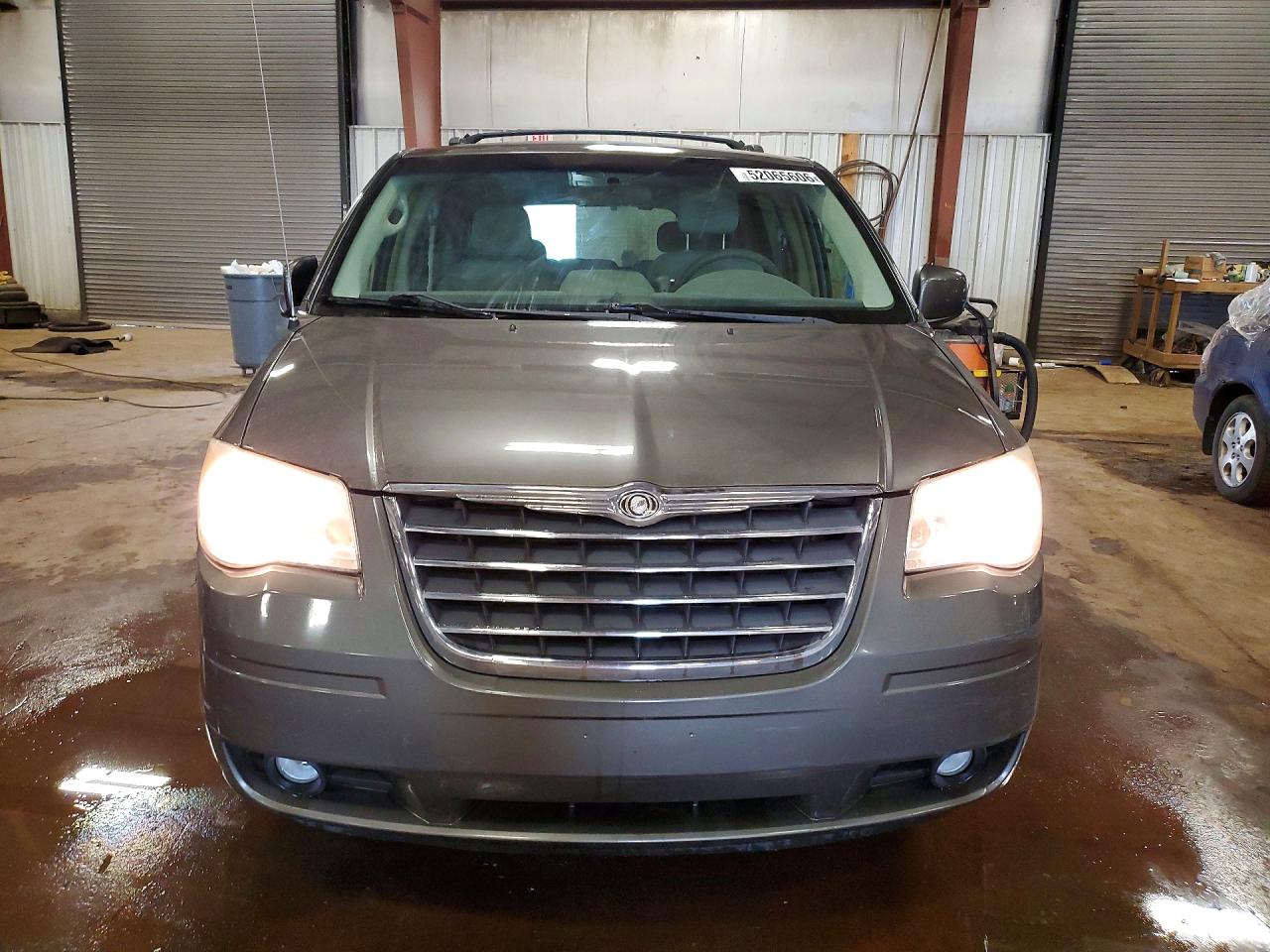Chrysler Minivan Touring