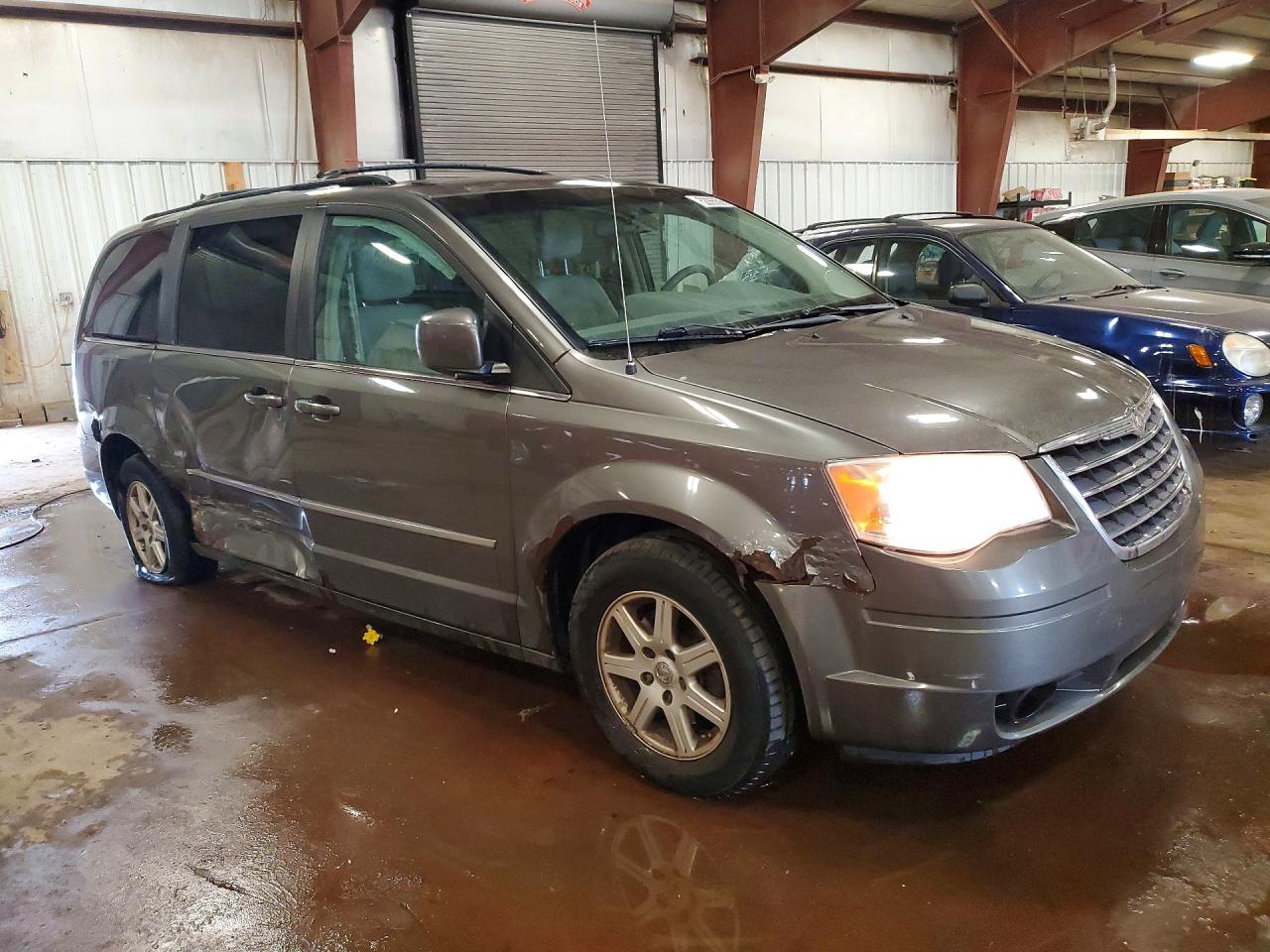 Chrysler Minivan Touring