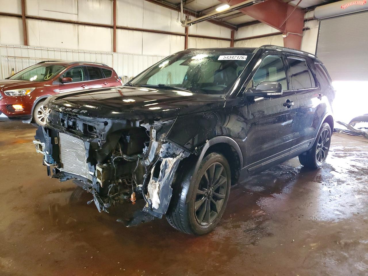 Salvage Ford Explorer Image