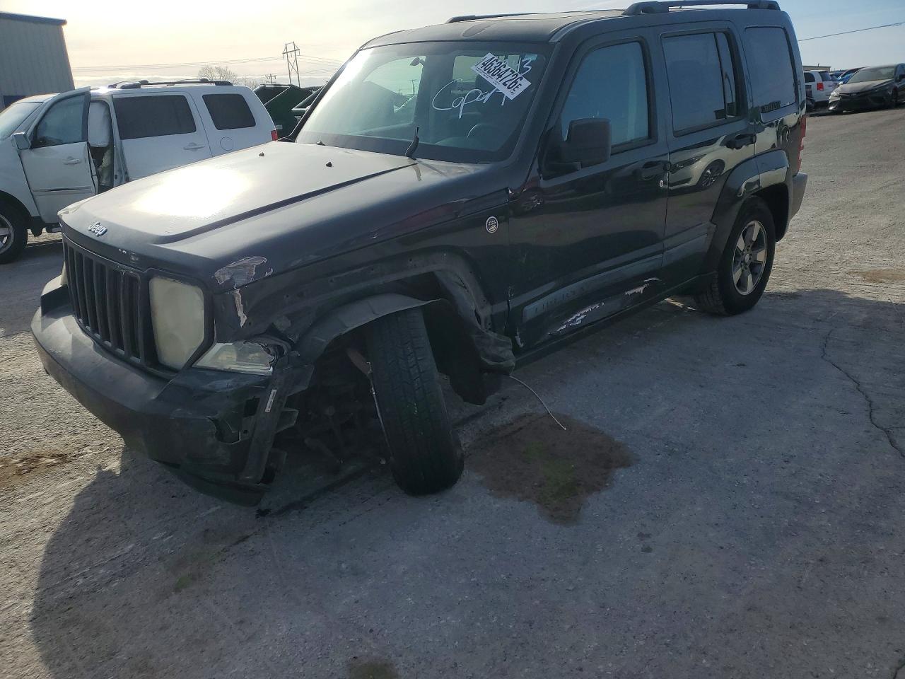 Salvage Jeep Liberty Image