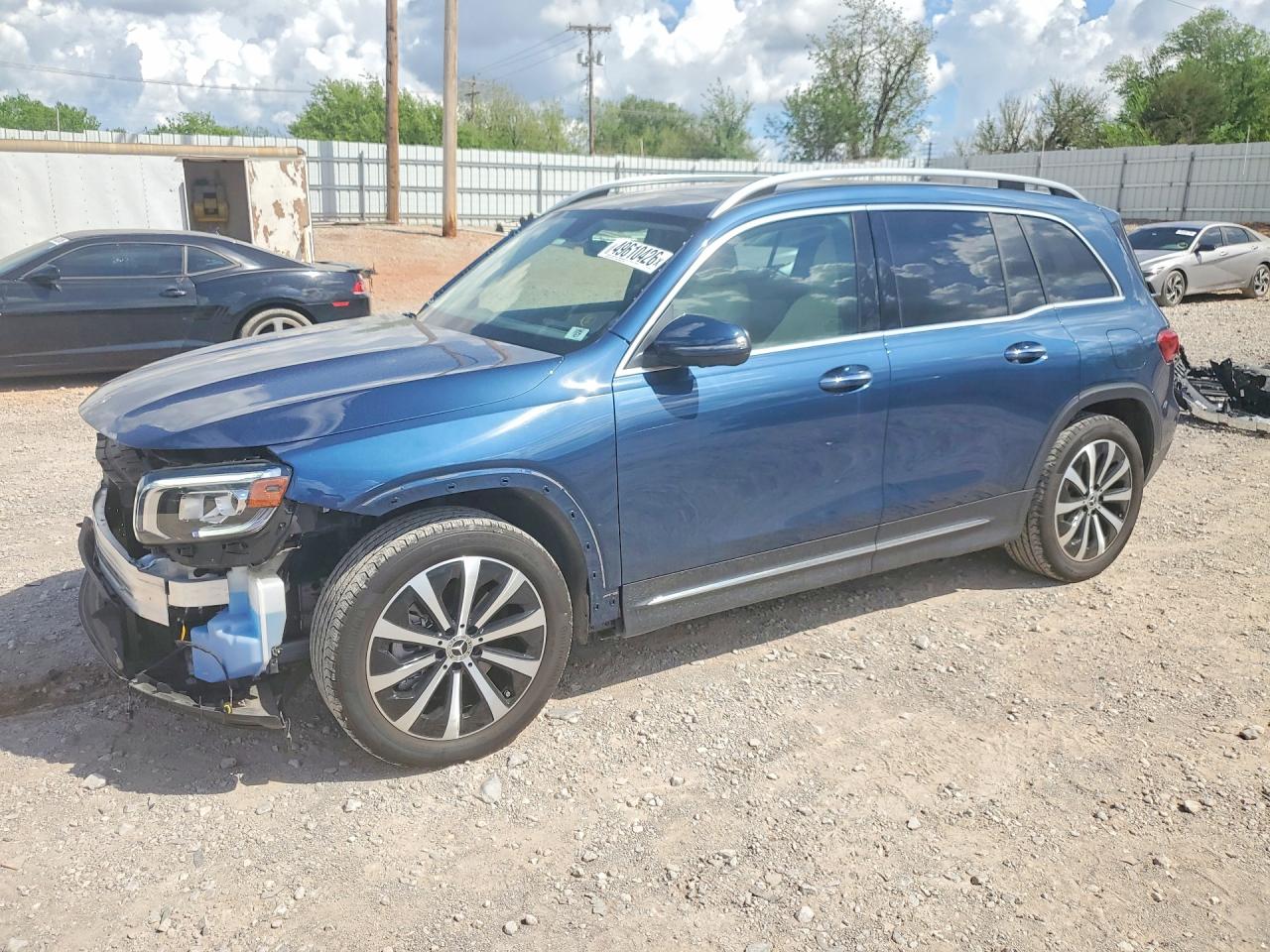 Salvage Mercedes-Benz GLB Image