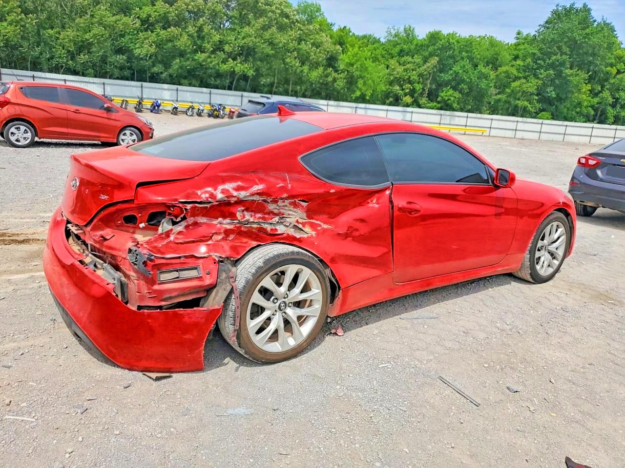 Hyundai Genesis 2.0t