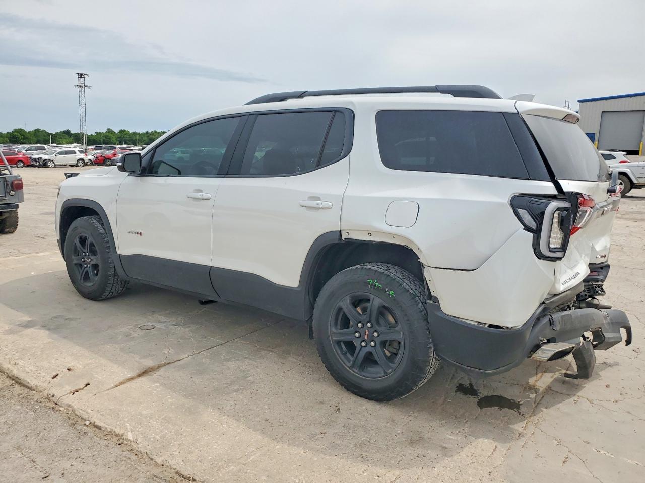 GMC Acadia At4
