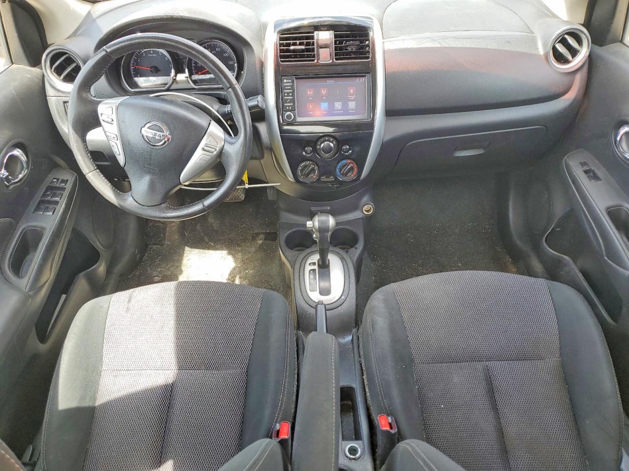 Nissan Versa Sv