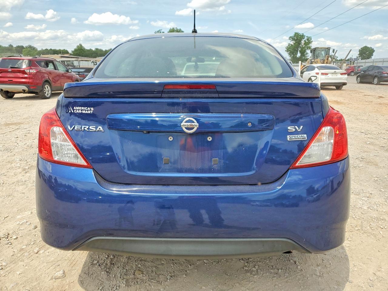 Nissan Versa Sv