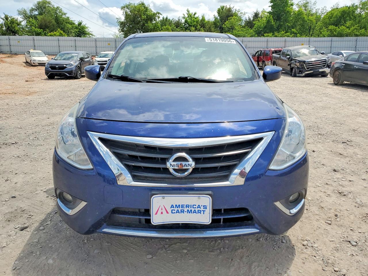 Nissan Versa Sv